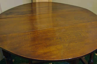 18th cent oak gateleg table